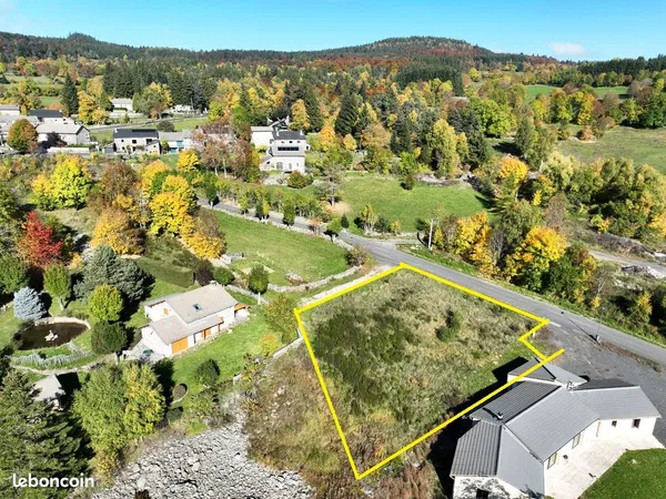 Terrain 1117 m² Champclause