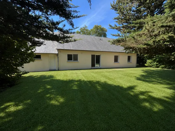 Maison PLAIN-PIED 3 CHAMBRES + BUREAU + Jardin 789 m2
