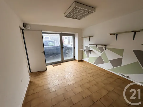 Local professionnel 5 pièces 80 m²