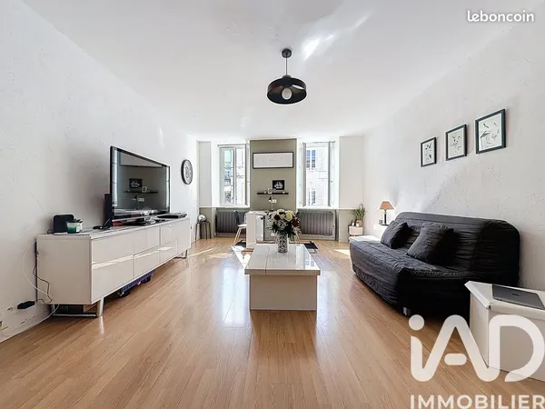 Studio 1 pièce 37 m²