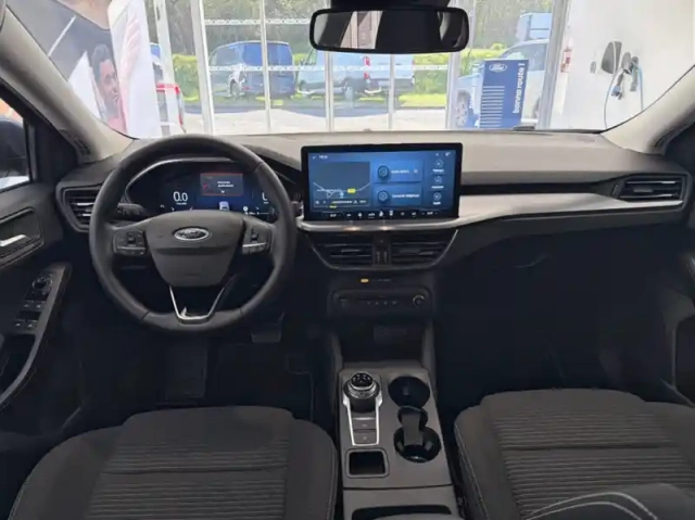 Ford Focus 1.5 ecoblue 115ch titanium x business bva8 — photo 3