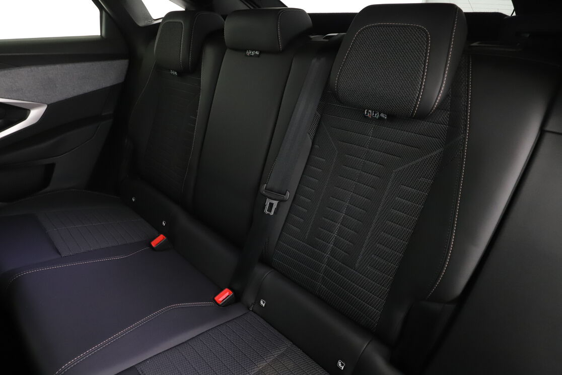 Peugeot 3008 1.2 Hybrid Allure e-DCS6 — photo 13