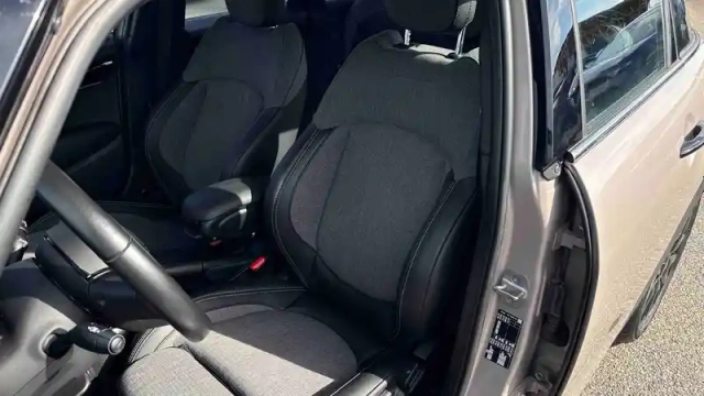 Mini Mini hatch 5 portes cooper 136 ch dkg7 — photo 4