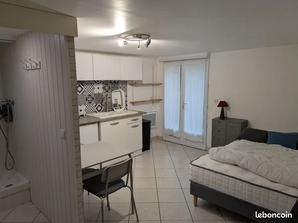 Studio 20 m2 totalement équipé centre mantes la jolie