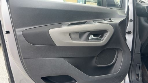 Peugeot Rifter 1.2 PureTech 110 - Active Pack – 2019 – 69011 km – Essence – Boîte Manuelle — photo 19
