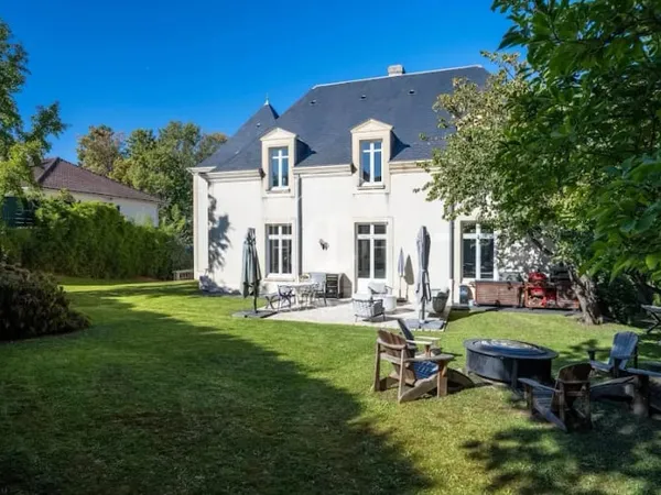 Maison 10 pièces 333 m²