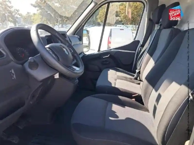 Renault Master fg f3500 l2h2 2.3 blue dci 135ch confort euro6 — photo 30