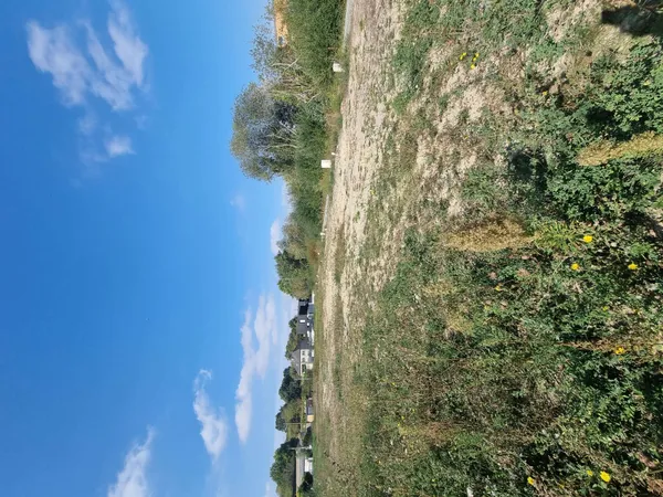 Terrain 296 m²