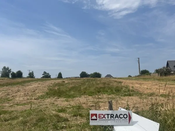 Terrain 600 m²