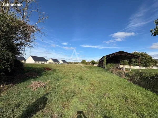Terrain 4594 m² SAIX