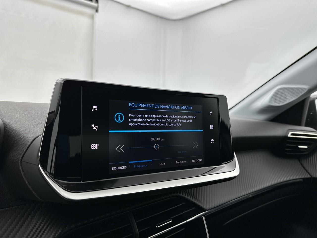 Peugeot 208 puretech 75 s&s bvm5 style — photo 10
