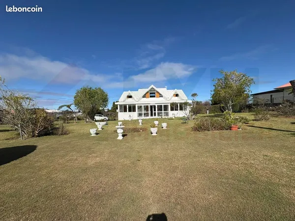 Villa 6 pièces 200 m²