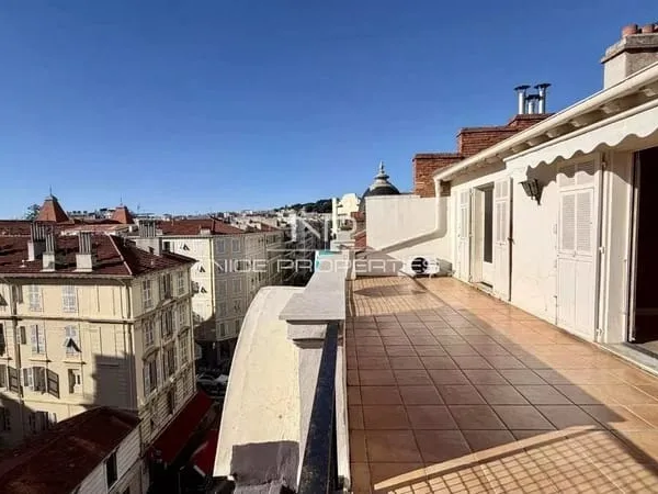 Nice, Musiciens, dernier étage, 4 pièces, terrasse 30 m2 Sud