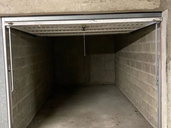 A louer - Garage fermé securisé