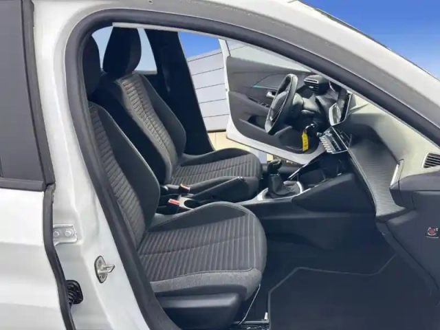 Peugeot 208 puretech 75 s&amp;s bvm5 style — photo 9