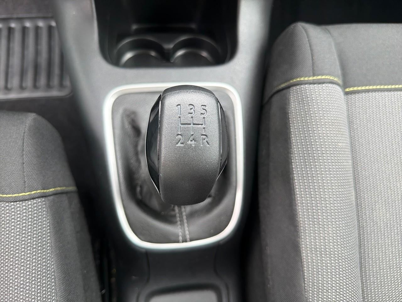 Citroën C3 1.2 puretech 83ch s&s shine — photo 23