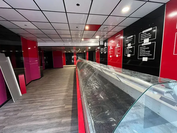 Local commercial 120 m²
