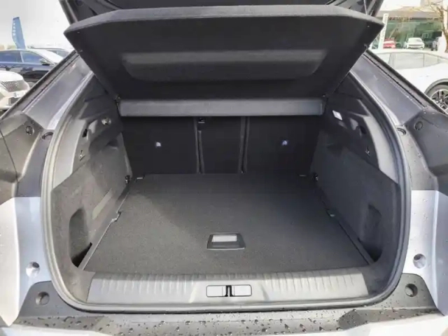 Peugeot 3008 hybrid 145 e-dcs6 — photo 46
