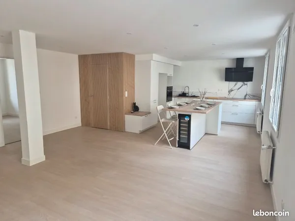 Appartement Lumineux Entièrement Rénové
