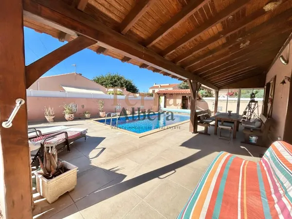 VIAGER OCCUPÉ Thèza Villa 4 faces de 173 m2 Piscine -