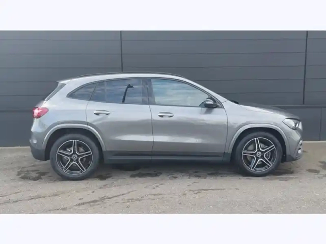 Mercedes Gla 180 d — photo 6
