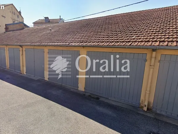 Garage 18 m² Lyon