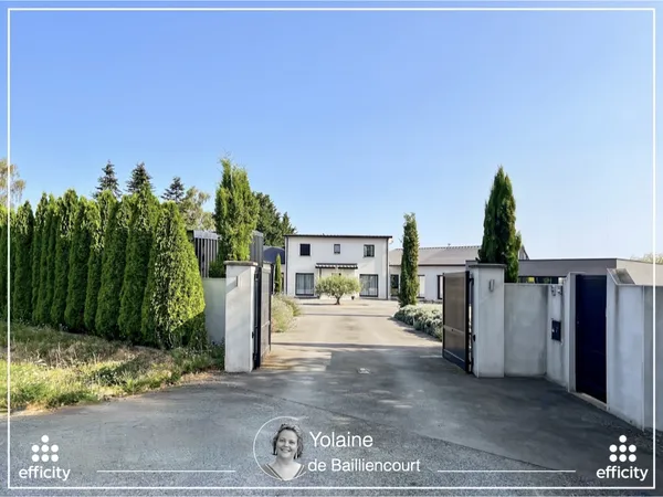 Maison 8 pièces 250 m²