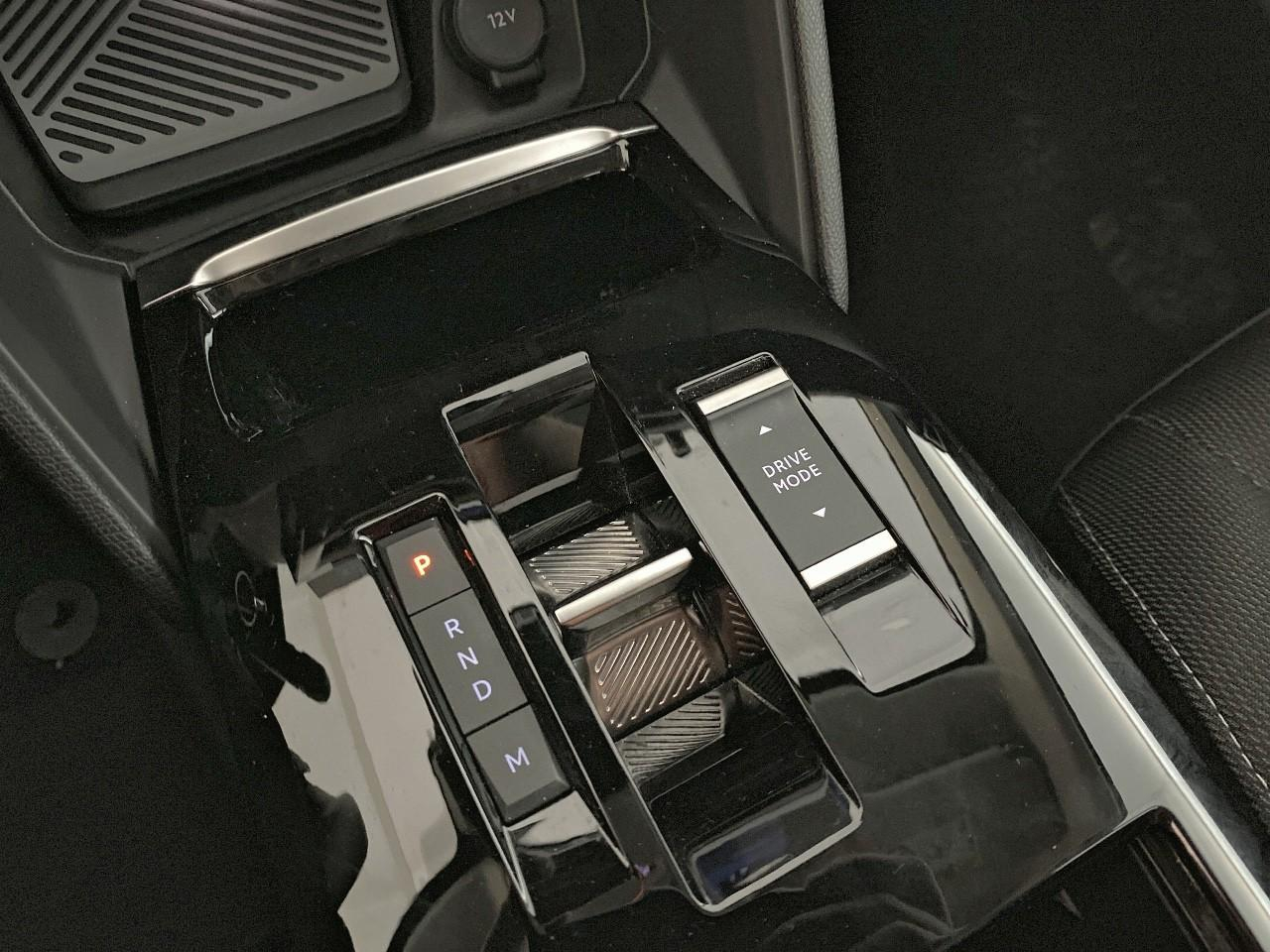 Citroën C4 hybride 136 e-dcs6 plus — photo 15