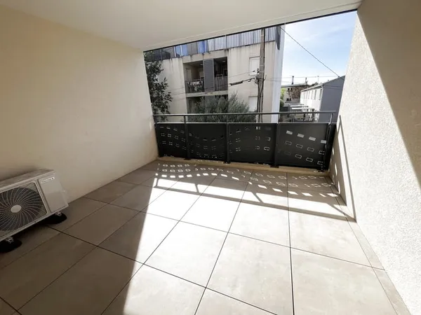 P2 AVEC PARKING à louer - CLIM TERRASSE - Résidence neuve et