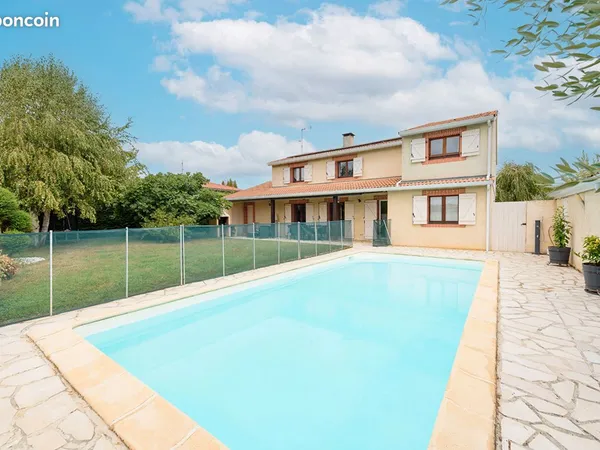 Villa 6 pièces 176 m²