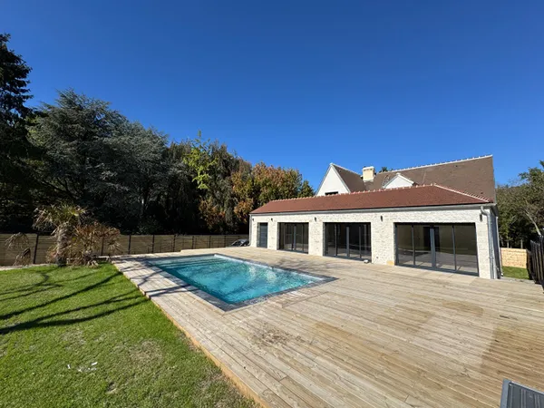 Très belle propriété neuve avec piscine chauffée Grosrouvre 8 pièces 280m2