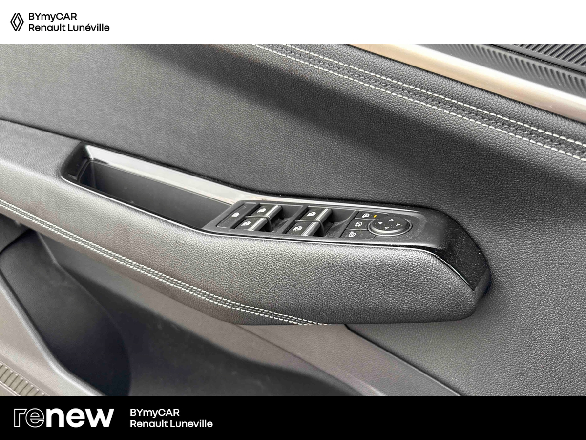 Renault Austral E-Tech hybrid 200 — photo 20