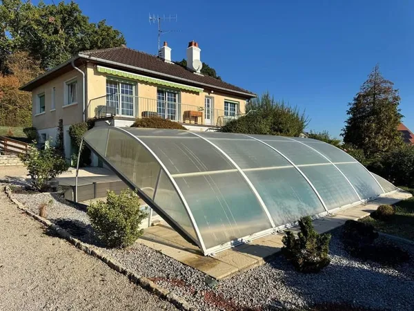 Maison T5 avec piscine aux portes de Besançon