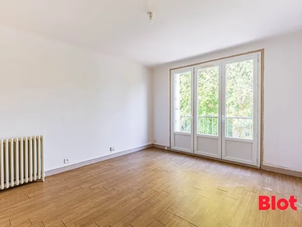 NANTES - APPARTEMENT T3 - ENVIRONNEMENT VERDOYANT - PROCHE CENTRE-VILLE
