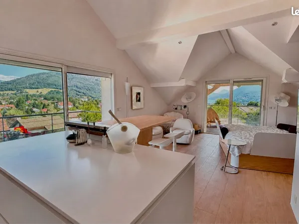 Loft 2 pièces 63 m²
