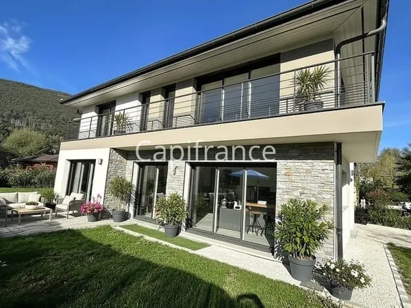 VILLA CONTEMPORAINE NEUVE DE 184 M² - SECTEUR ANNECY SÉVRIER (74)