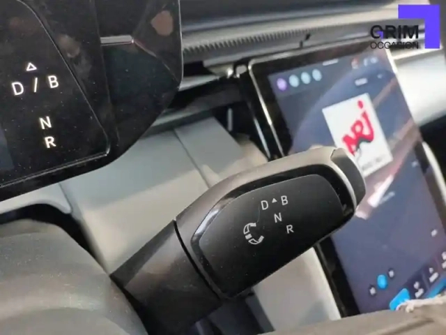 Ford Explorer awd extended range 79 kwh 340 ch — photo 10