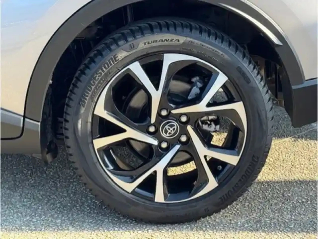 Toyota C-Hr 1.8 hybride 122 design ch — photo 24