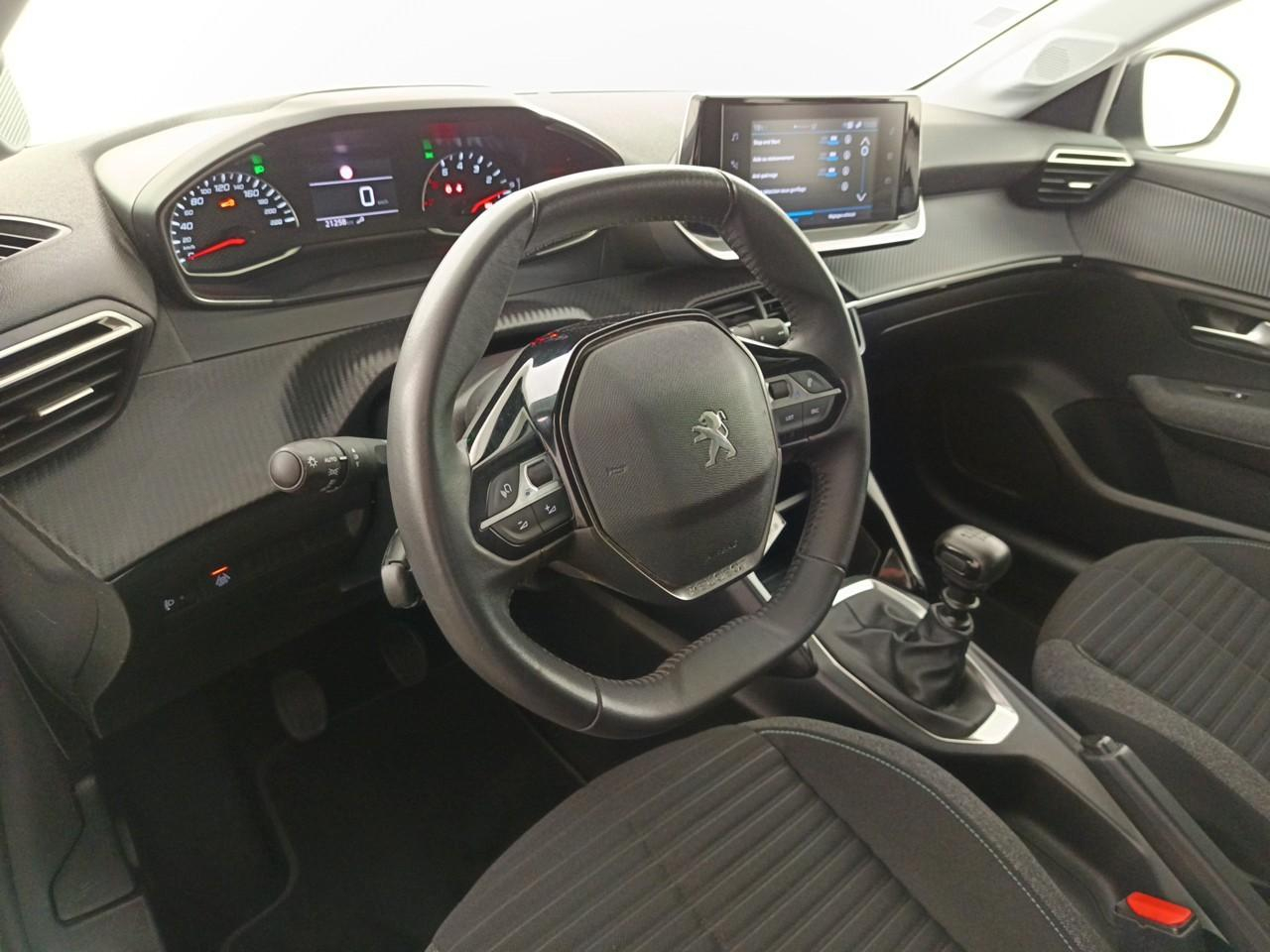 Peugeot 208 puretech 100 s&s bvm6 style — photo 12