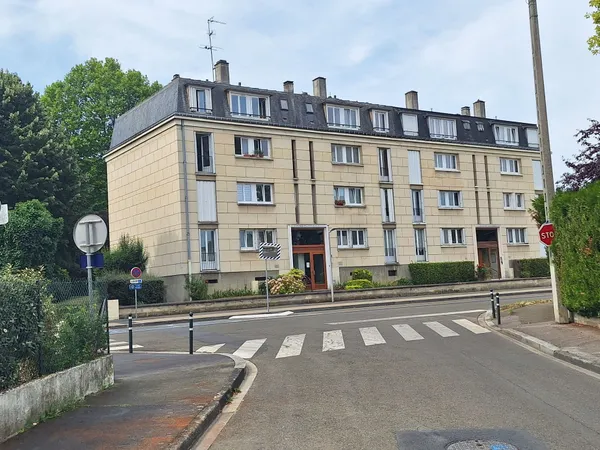 F3 dans une résidence et un quartier de standing proche du centre ville de Compiegne