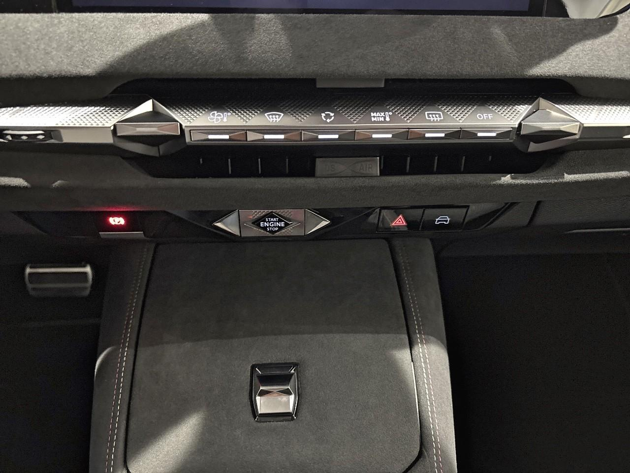 Ds Ds 4 essence 130ch performance line + automatique — photo 21