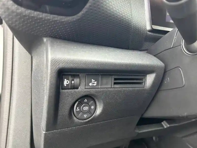 Citroën C4 x puretech 130 s&amp;s eat8 — photo 25