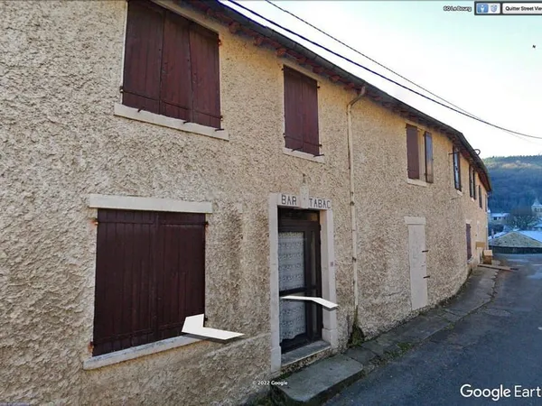 Maison 11 pièces 300 m²