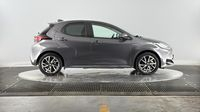 Toyota Yaris 116h Design 5p — photo 4