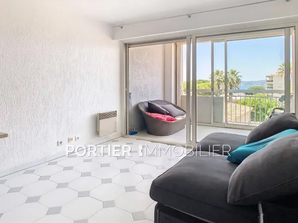 Studio 1 pièce 26 m²
