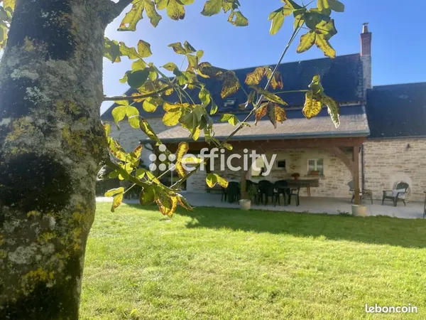 Maison 12 pièces 272 m²