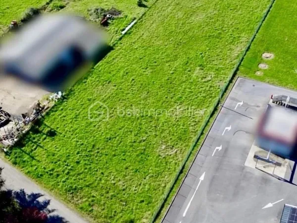 À vendre - Terrain constructible idéal activité artisanale / commerciale sur Abos