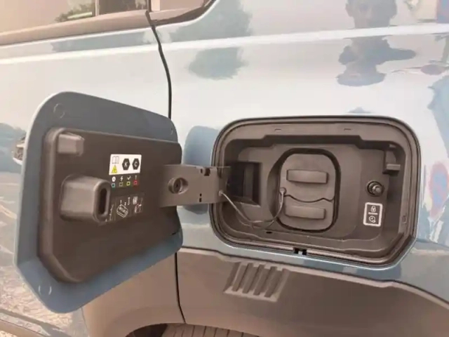 Fiat Panda grande  electrique 113ch la prima — photo 13