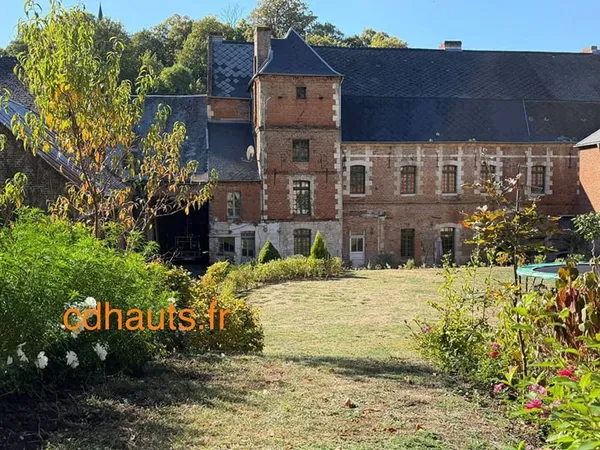 Maison 20 pièces 618 m²
