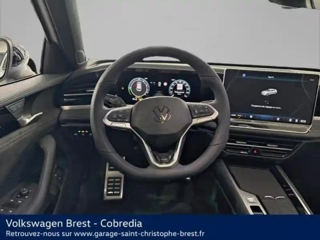 Volkswagen Passat sw 1.5 ehybrid 272ch r-line dsg6 — photo 22